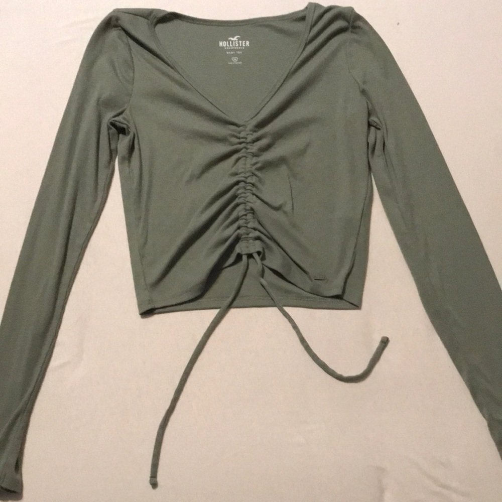 Hollister baby tee long sleeve!